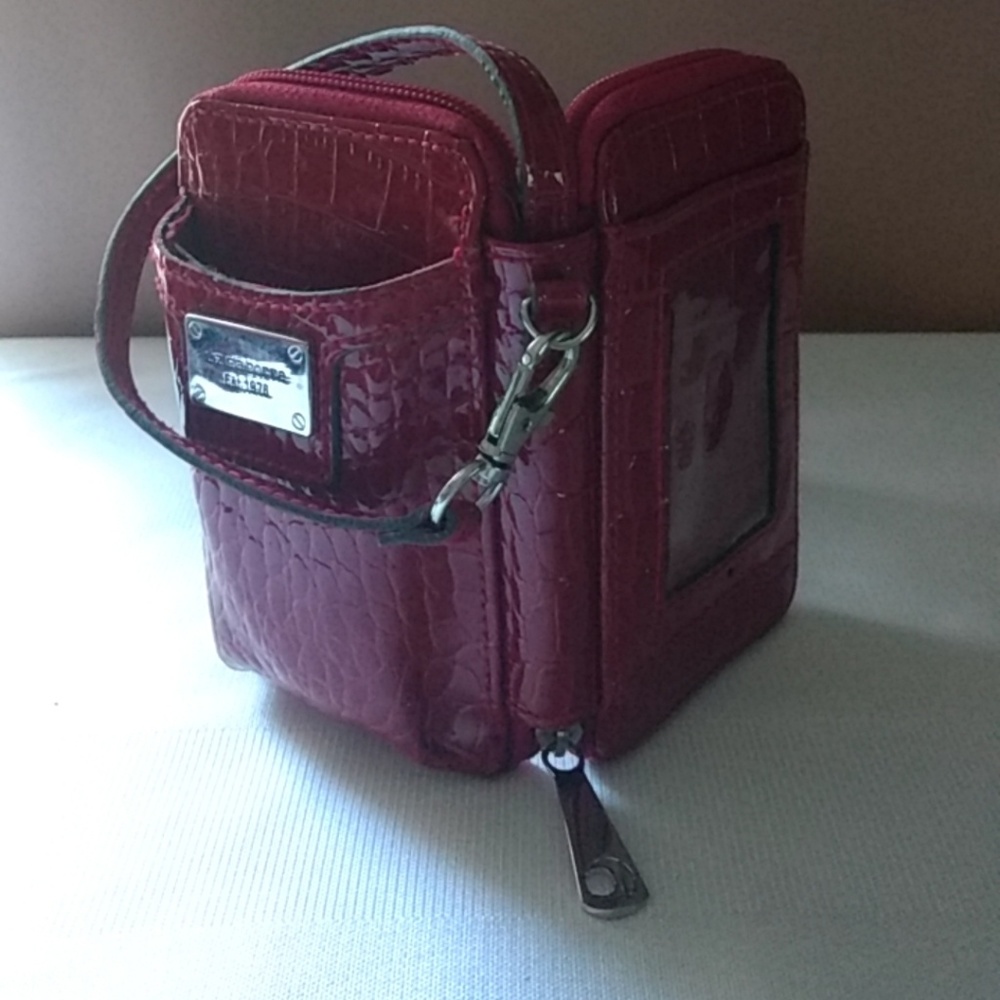 Liz Claiborne wristlet